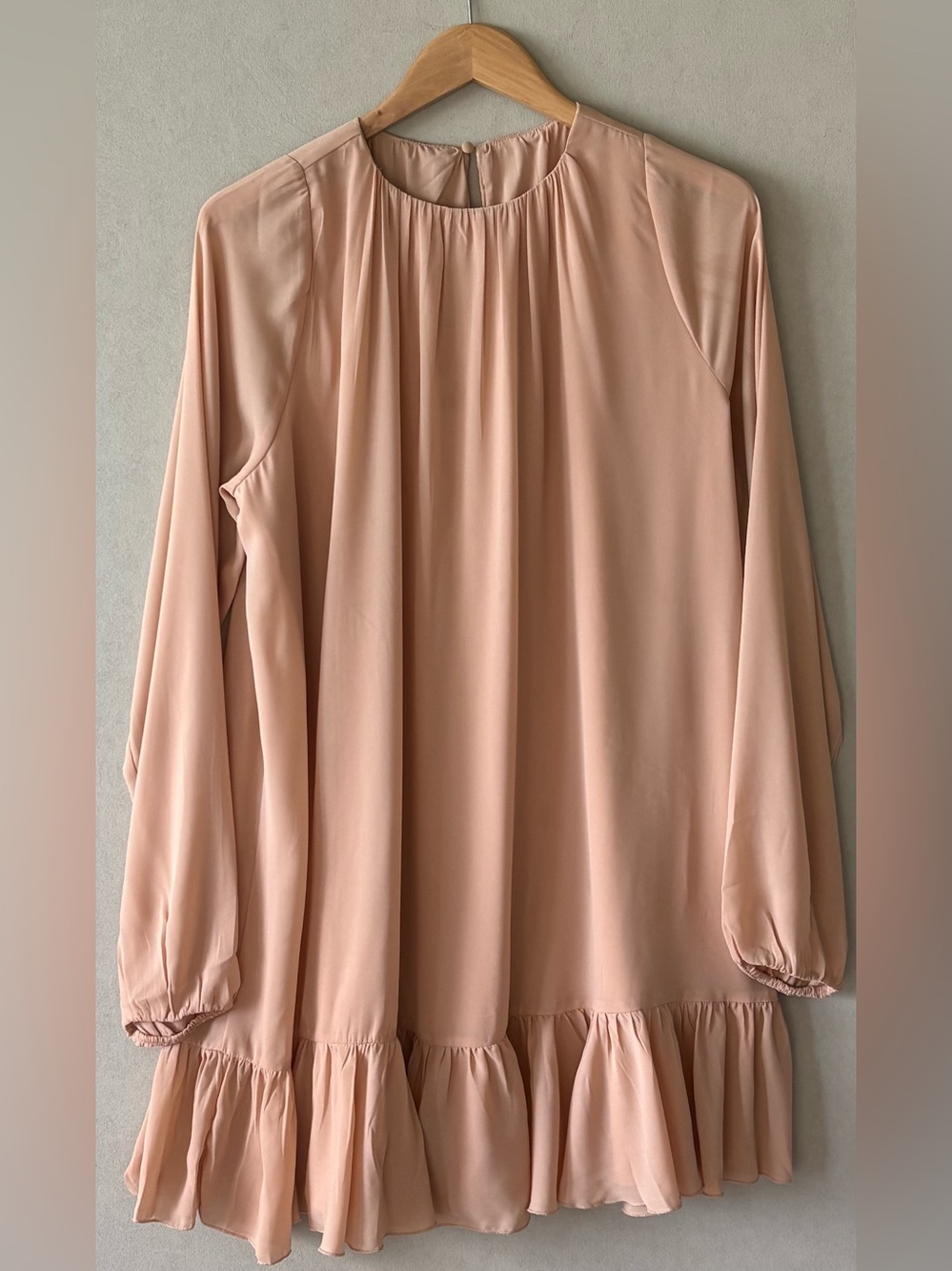 Women's Long Sleeve Abercrombie fitch Dress - Classic flowy and ruffle